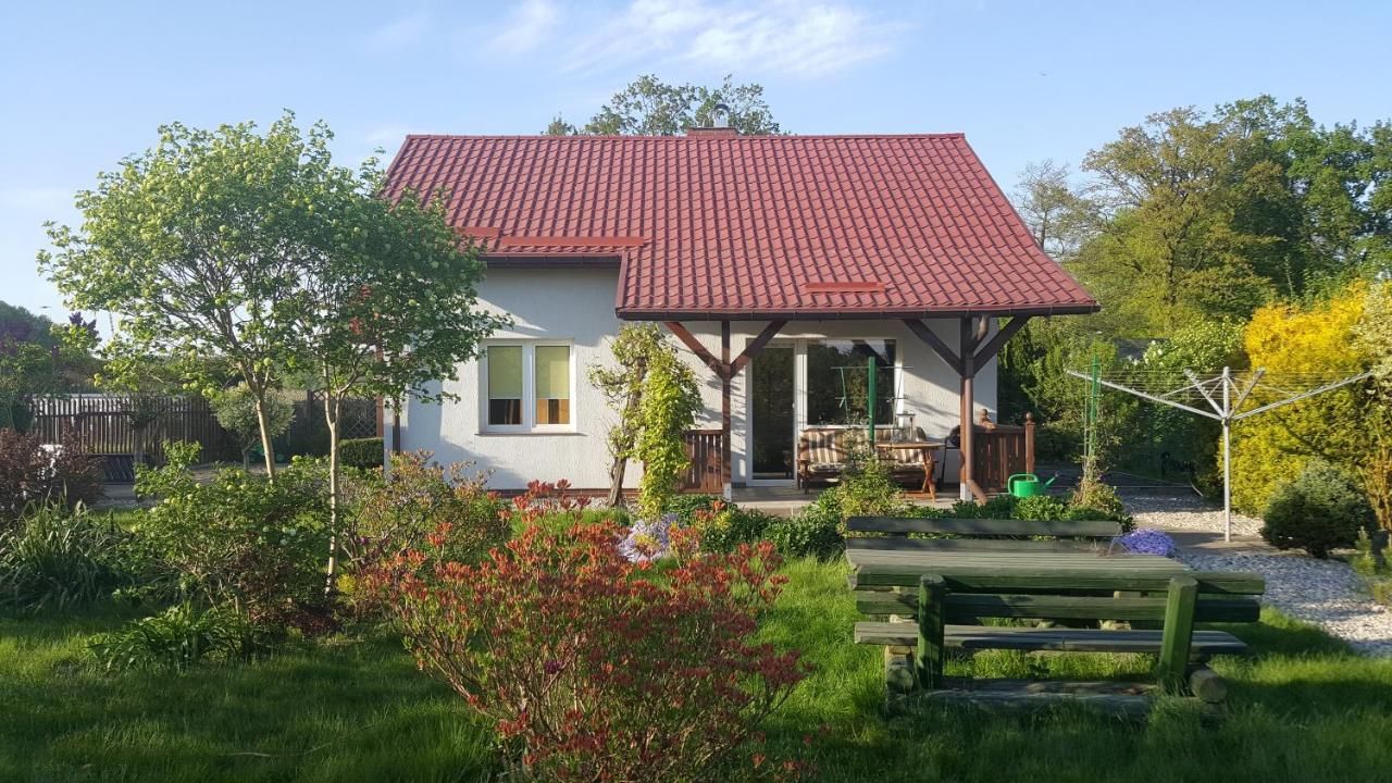 Domek Nad Jeziorem Bystrzyna Świdwin Buitenkant foto