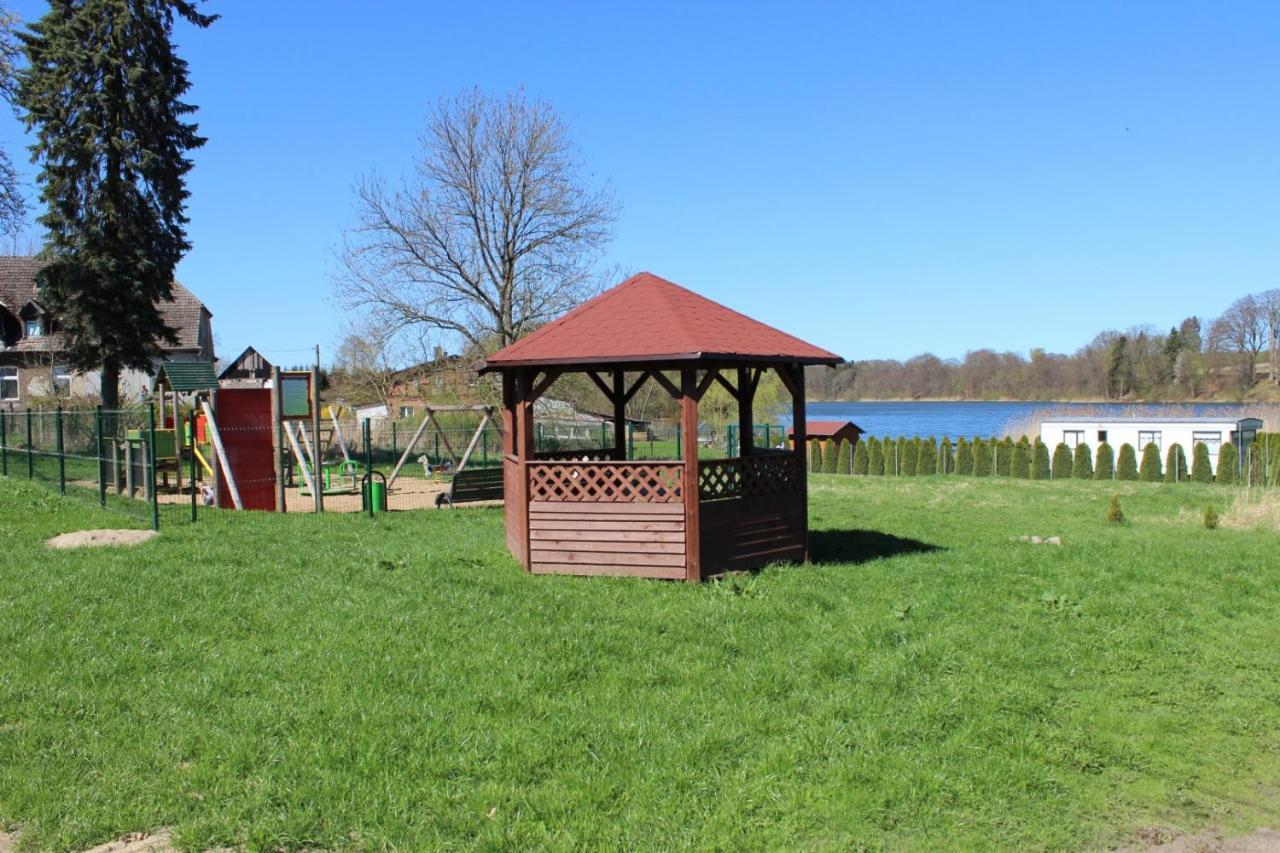 Domek Nad Jeziorem Bystrzyna Świdwin Buitenkant foto